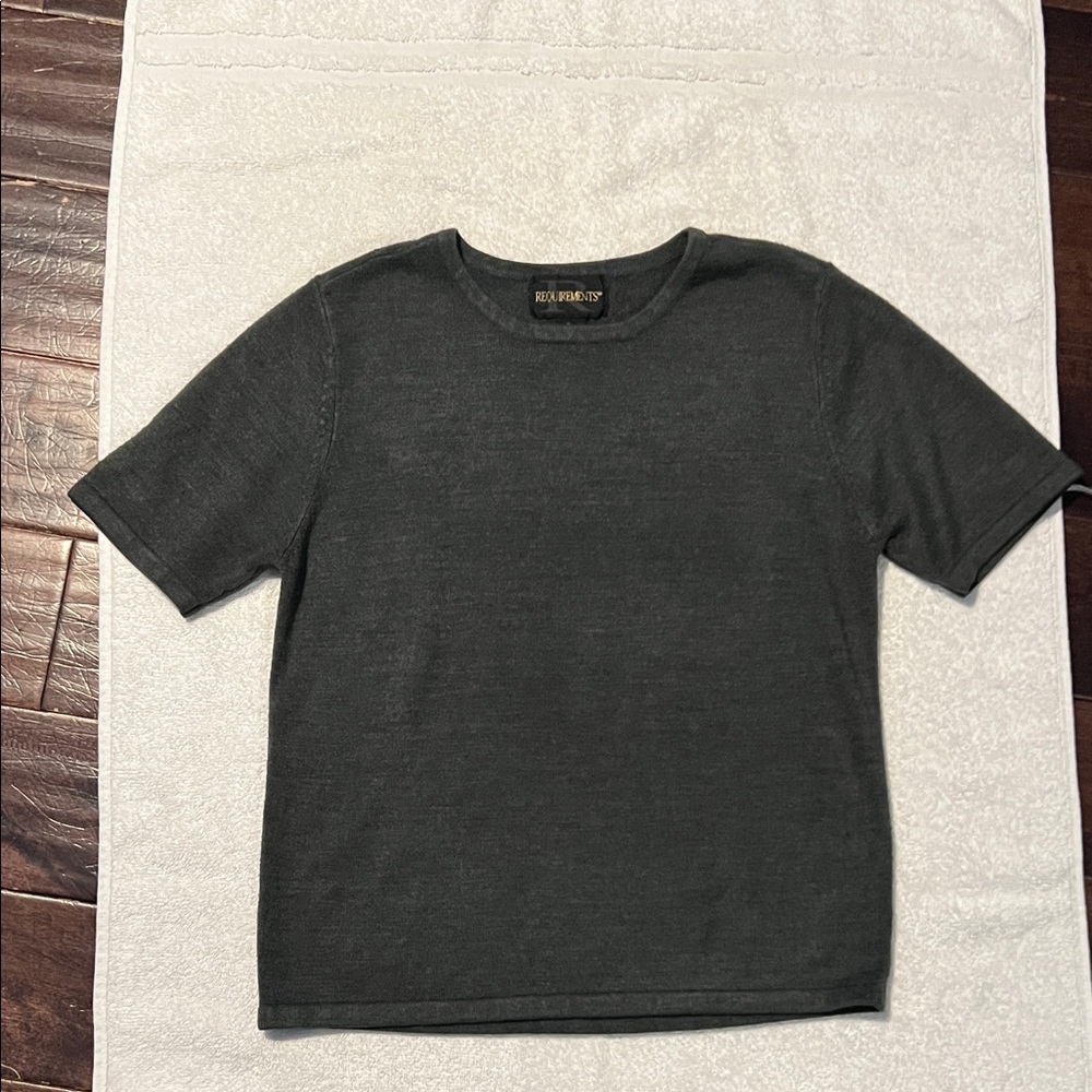 Short Sleeve Knit Sweater Top in Charcoal